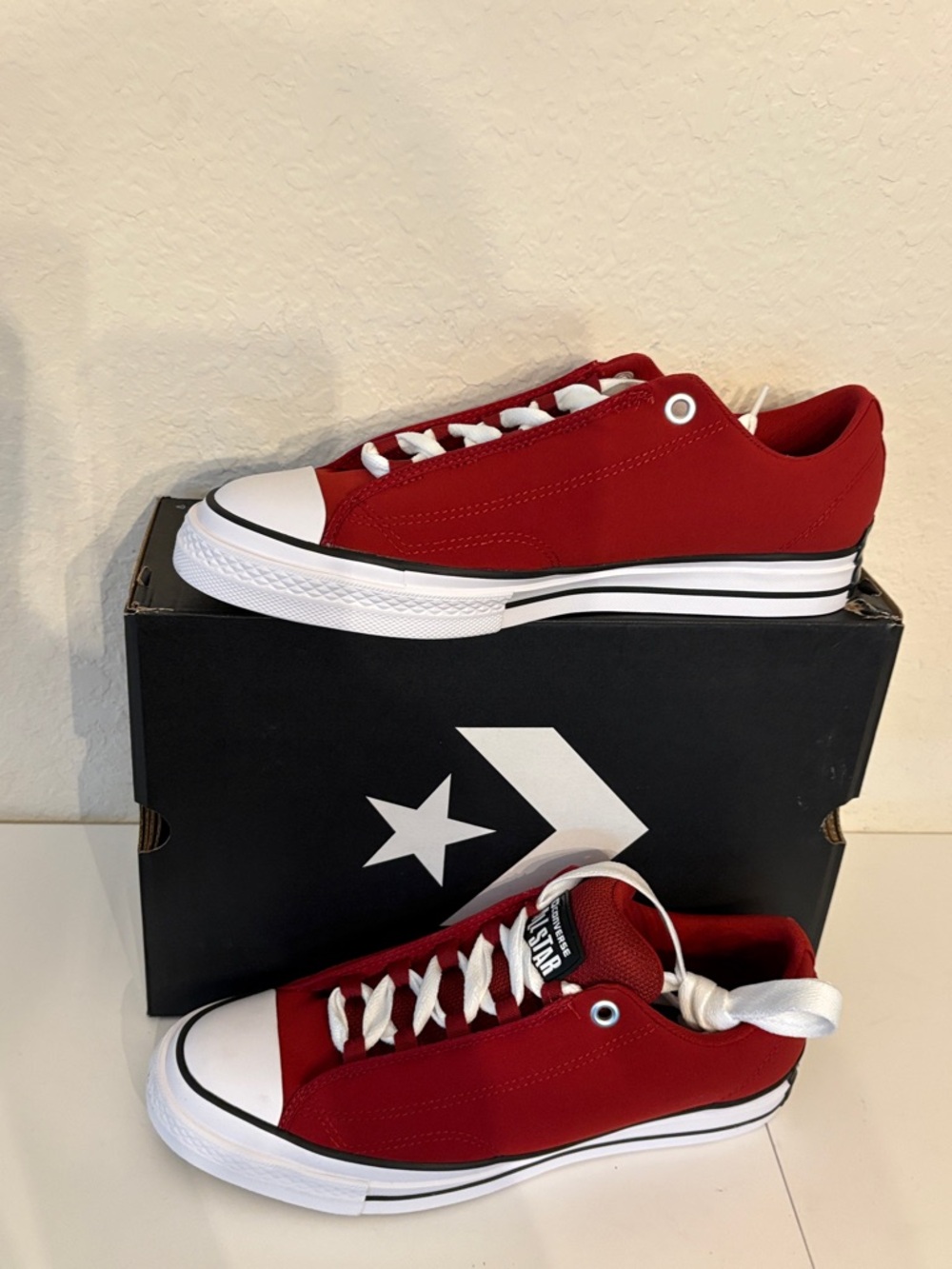 NIB- Converse Chuck Taylor All Star Low Puff - Park Red/White/Black 10.5 Men’s